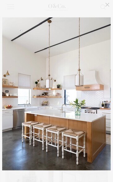 More Photos Of 4780 Iberia Ave, Dallas Showroom For Sale