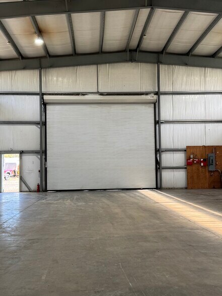 More Photos Of 76346 Barton Rd, Rainier Warehouse For Sale