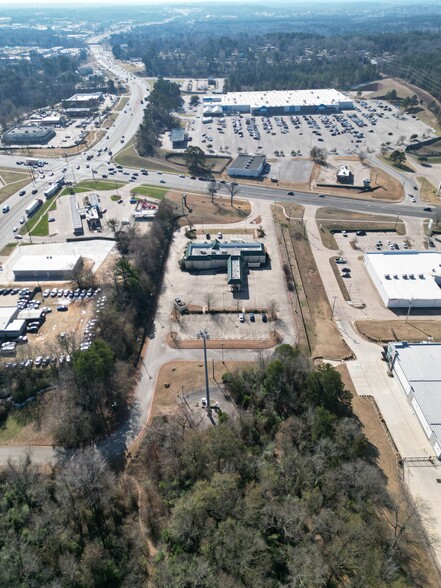 More Photos Of 3815 State Highway 64 W, Tyler Bank For Sale