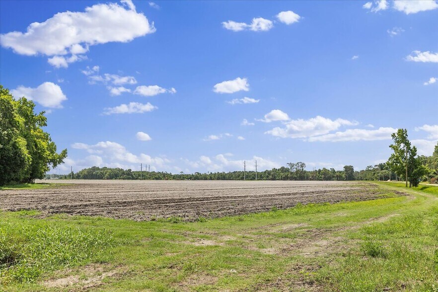 More Photos Of 233 E River Rd, East Palatka Land For Sale