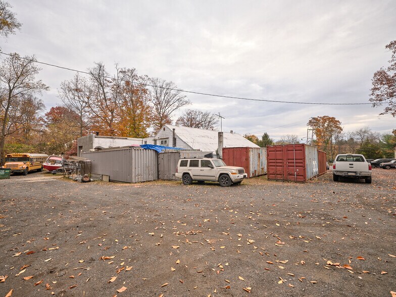 More Photos Of 522 Bustleton Pike, Churchville Auto Repair For Sale