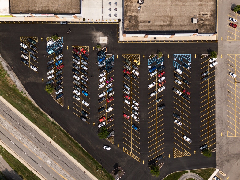 More Photos Of 8301-8349 Indianapolis Blvd, Highland Unknown For Lease