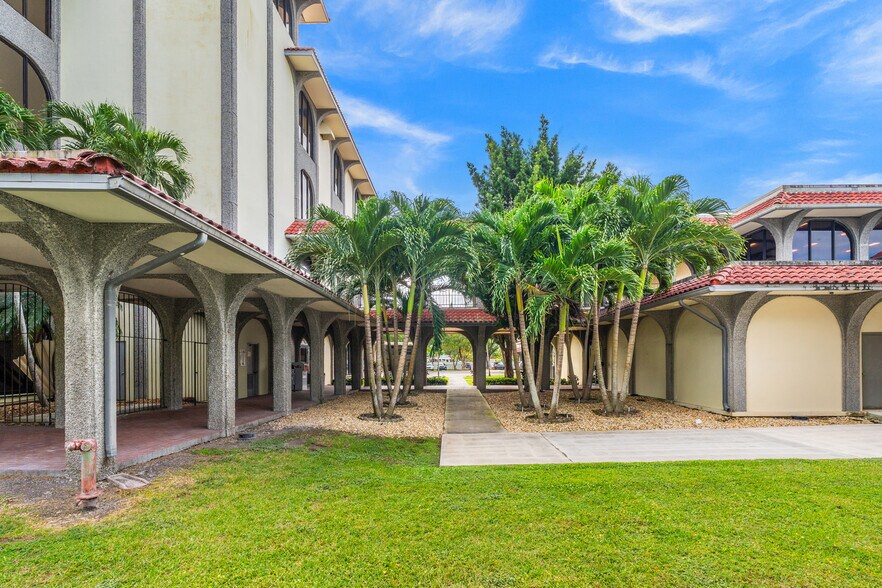 More Photos Of 15600 SW 288th St, Homestead Medical For Lease