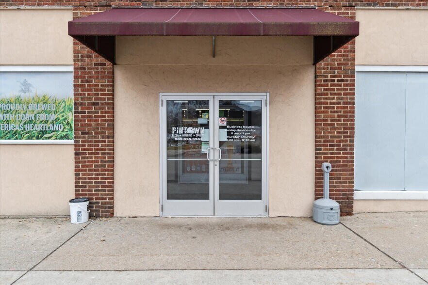 More Photos Of 142 N Saginaw St, Chesaning Bowling Alley For Sale