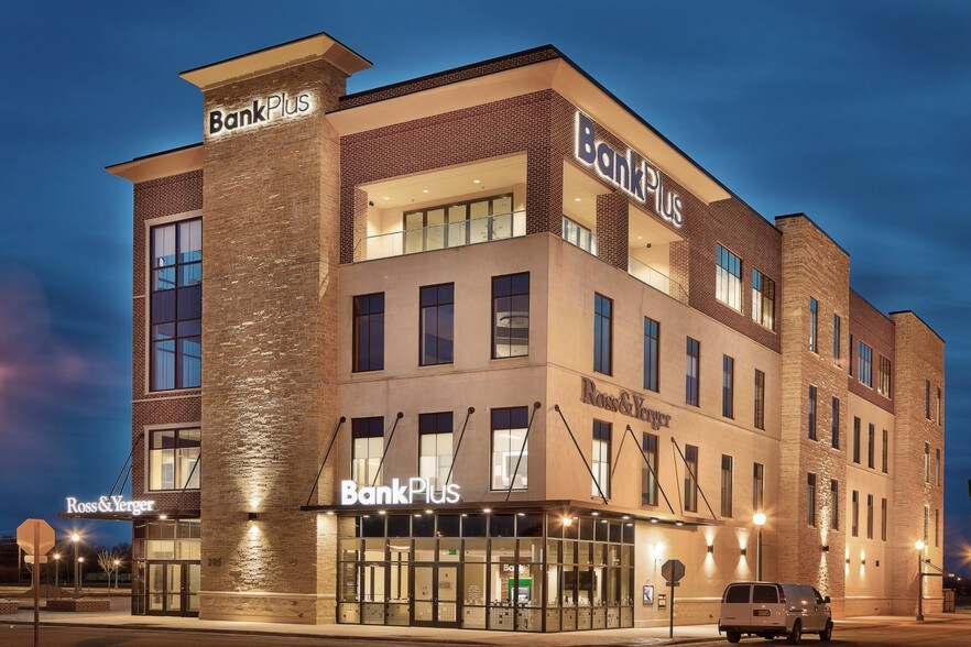 More Photos Of 205 E Troy St, Tupelo Office For Lease