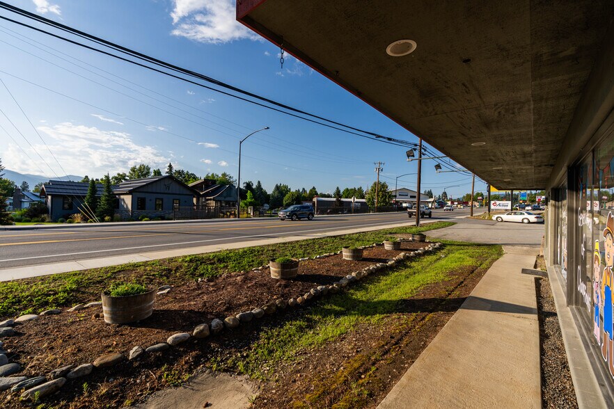 More Photos Of 6665 S Main St, Bonners Ferry Storefront Retail Office For Sale