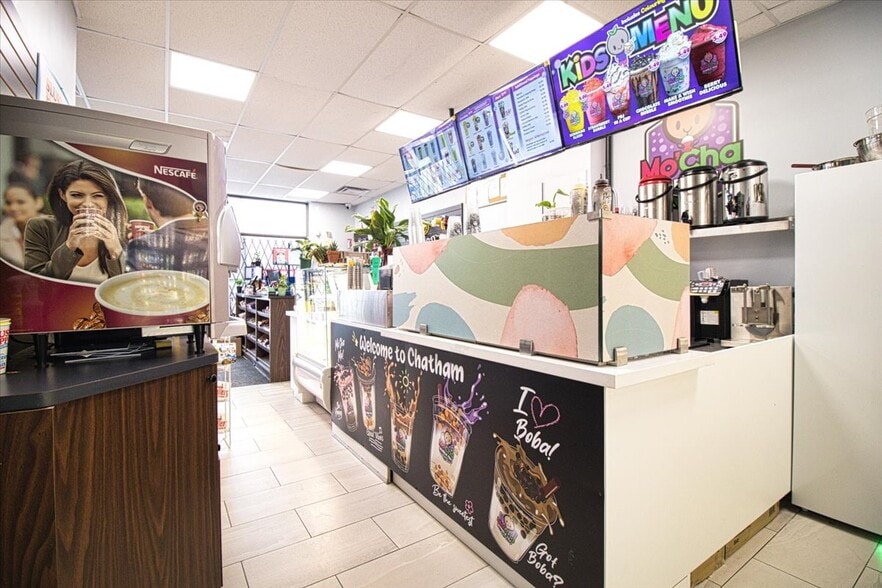 More Photos Of 410 Queen St, Chatham Service Station For Sale