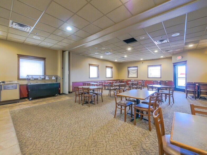 More Photos Of 1225 Timberlane Dr, Sauk Centre General Retail For Sale
