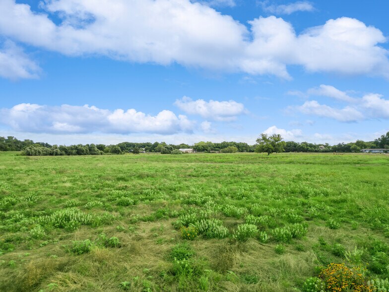 More Photos Of 3131 Middlefield Rd, Dallas Land For Sale