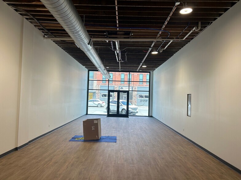 More Photos Of 320 9th St, Sheldon General Retail For Sale