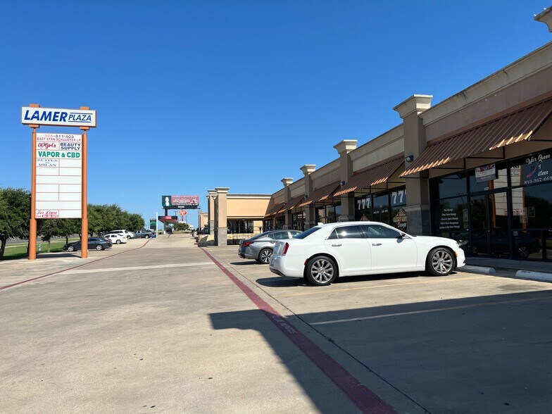 More Photos Of 403 E Stan Schlueter Loop, Killeen Freestanding For Lease