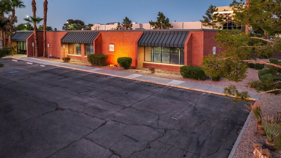 More Photos Of 3210 E Tropicana Ave, Las Vegas Medical For Lease