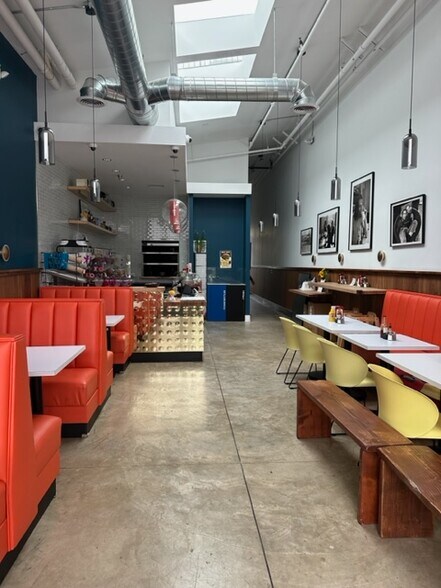 More Photos Of 5805 York Blvd, Los Angeles Restaurant For Lease