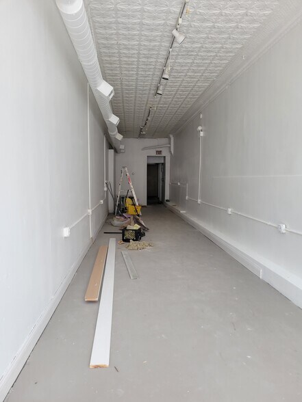 More Photos Of 5349-5353 W Belmont Ave, Chicago Storefront For Sale