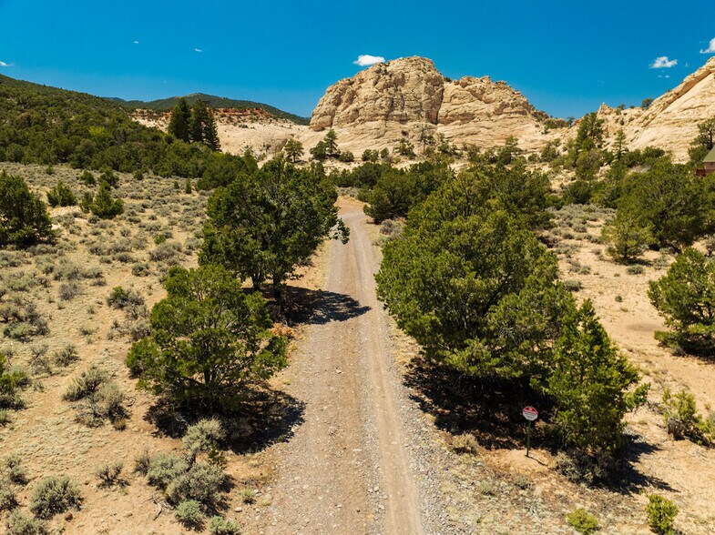 More Photos Of 897 E Cocks Comb Dr, Teasdale Land For Sale