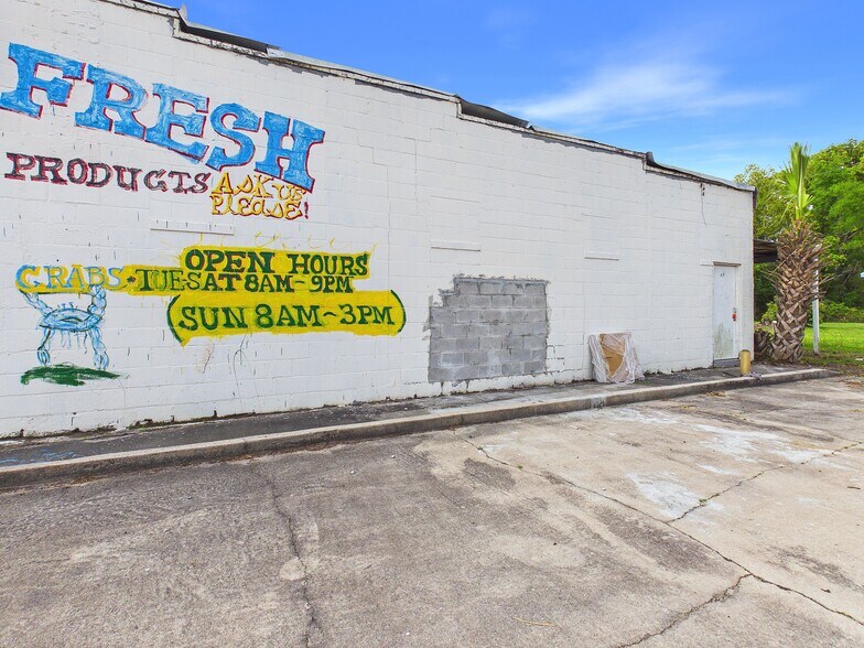 More Photos Of 705 S Byron Butler Pkwy, Perry Storefront For Sale