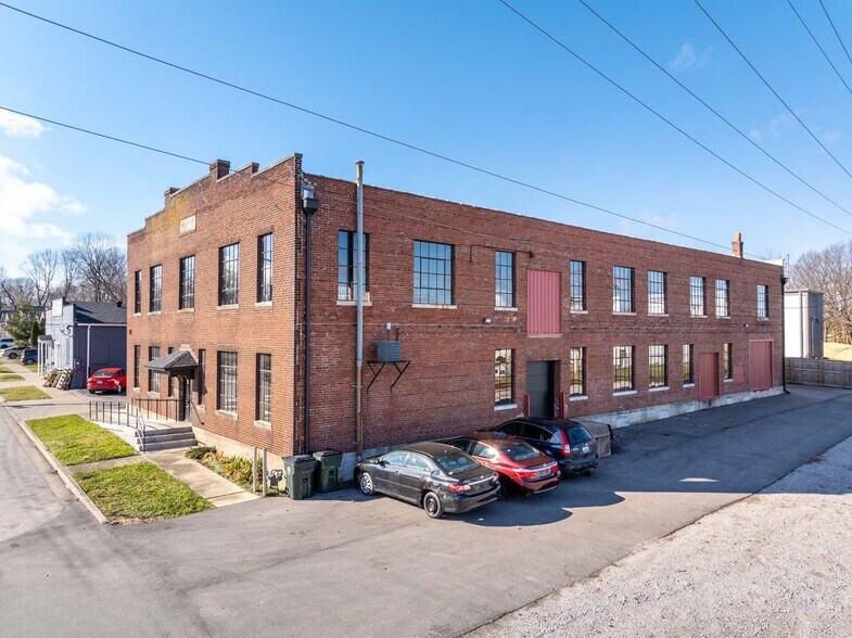 More Photos Of 741 Price Ave, Lexington Specialty For Lease