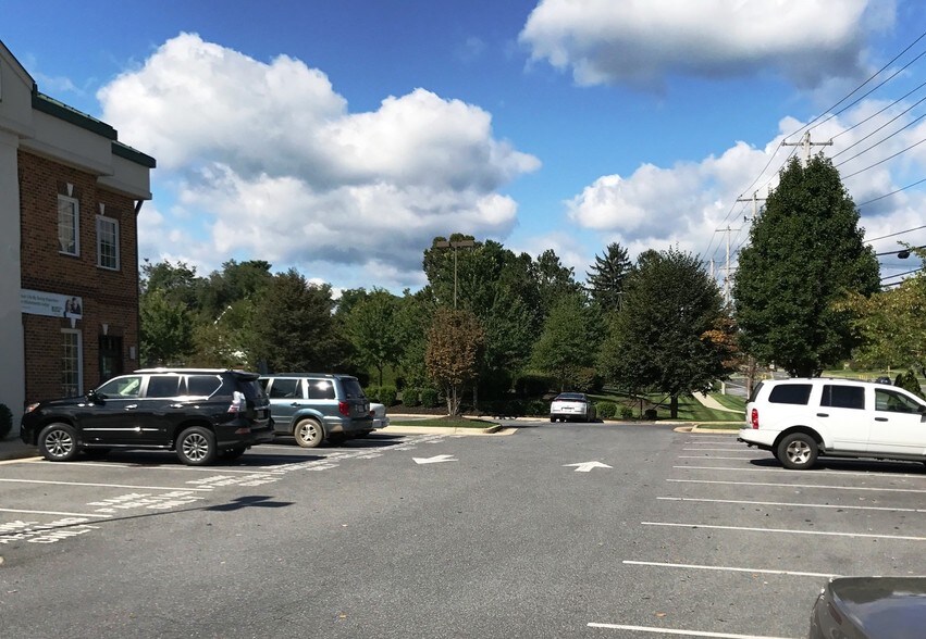More Photos Of 2051 Northwestern Pike, Winchester Bank For Lease