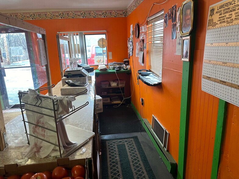 More Photos Of 221 Schuyler Ave, Kingston General Retail For Sale