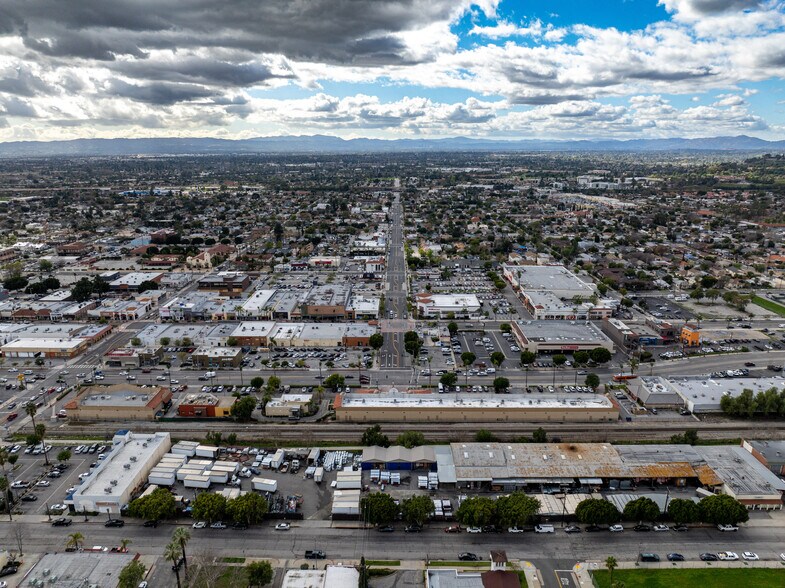 More Photos Of 1201-1225 Truman St, San Fernando Unknown For Lease