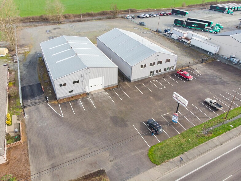 More Photos Of 33919-33923 Highway 99E, Tangent Industrial For Lease