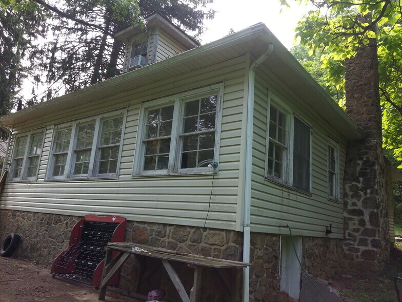 More Photos Of 71 Dreamland Park Dr, Fleetwood Apartments For Sale