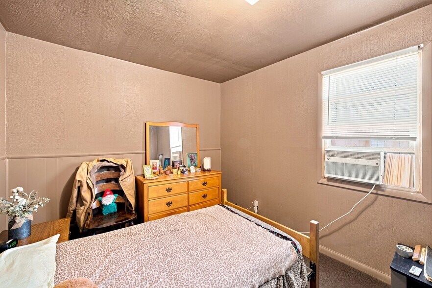 More Photos Of 2006 E 7th St, Pueblo Multifamily For Sale