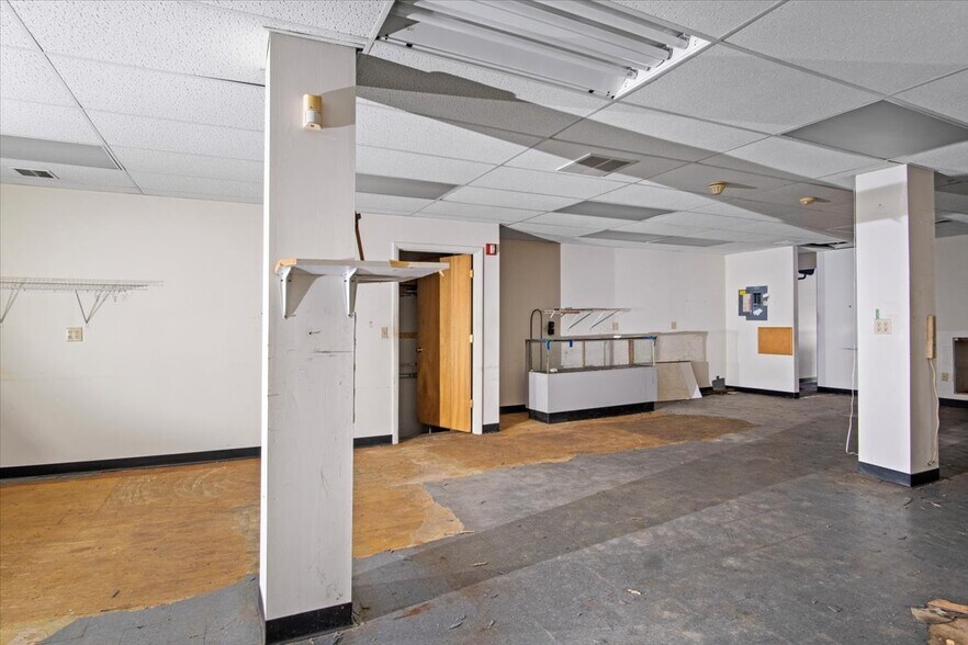 More Photos Of 116 Franklin Ave, Scranton Storefront Retail Office For Sale