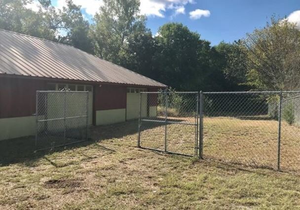 More Photos Of 530 E Hwy 69, Denison Office For Sale