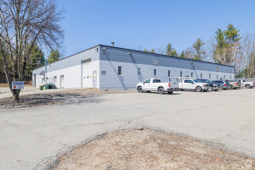 More Photos Of 104 Perimeter Rd, Nashua Industrial For Sale