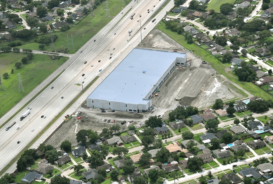Primary Photo Of 10923 S Sam Houston Pky E, Houston Distribution For Sale
