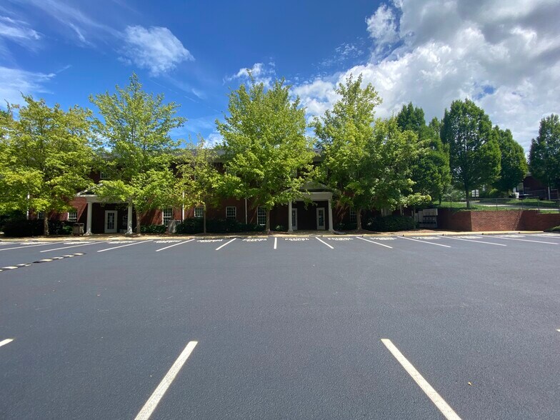 More Photos Of 1500 Oglethorpe Ave, Athens Medical For Sale