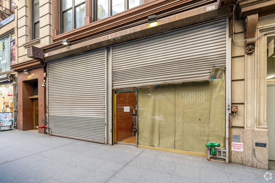 More Photos Of 36 W 37th St, New York Office For Lease