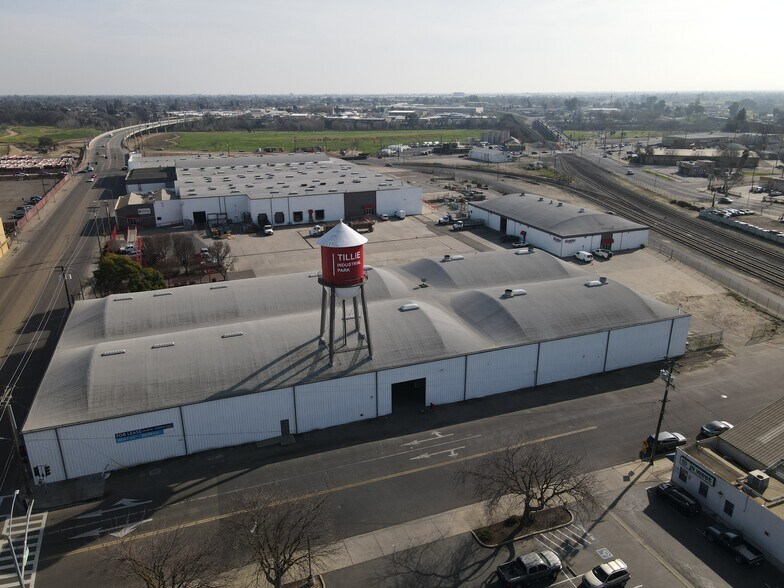 More Photos Of 301 9th St, Modesto Manufacturing For Lease