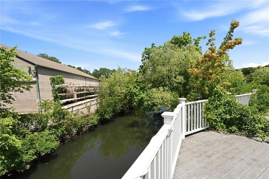 More Photos Of 3376 Post Rd, Warwick Restaurant For Sale