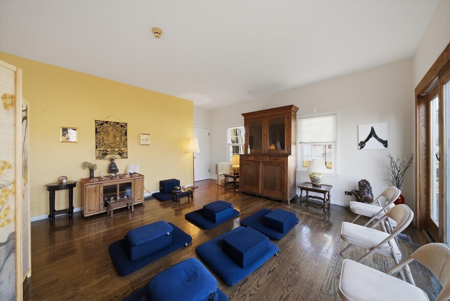 More Photos Of 3624 216th St, Matteson Flex For Sale