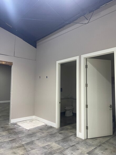 More Photos Of 500 W El Camino Real, Sunnyvale Freestanding For Lease