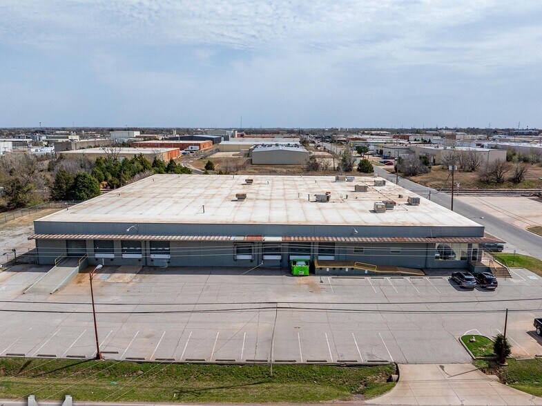 More Photos Of 3300 N Santa Fe Ave, Oklahoma City Warehouse For Sale