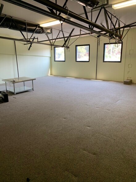 More Photos Of 4328-4330 Redwood Hwy, San Rafael Research And Development For Sale