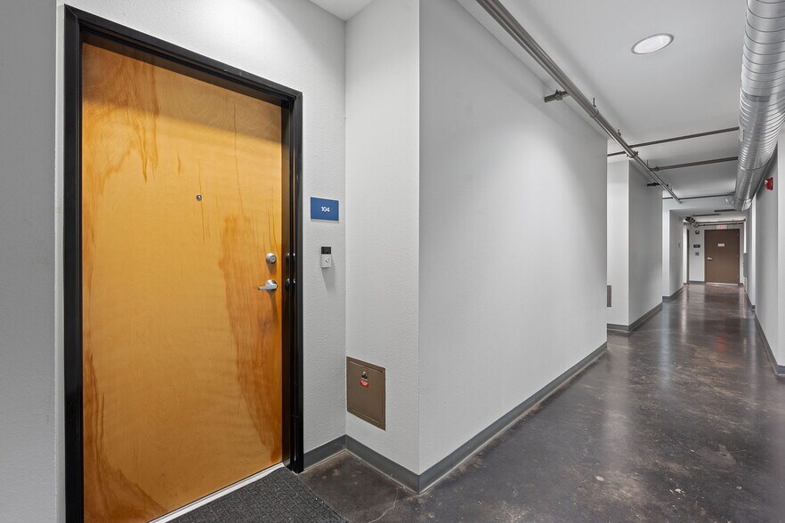 More Photos Of 1601 E Cesar Chavez St, Austin Multifamily For Sale