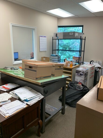 More Photos Of 8371-8395 S 700 W, Midvale Showroom For Lease