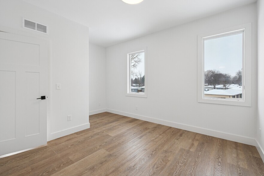 More Photos Of , Brooklyn Center Unknown For Sale
