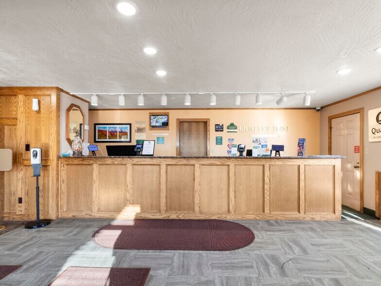 More Photos Of 250 N 1100 W, Cedar City Hotel For Sale