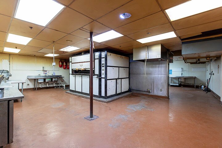 More Photos Of 21 N River St, Batavia Unknown For Lease