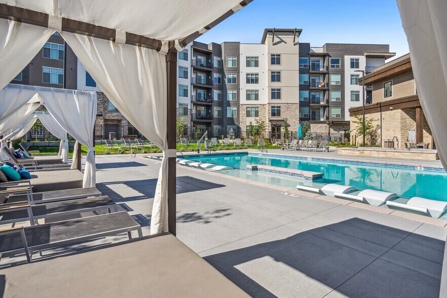 More Photos Of 168 E Midvillage Rd, Sandy Apartments For Lease