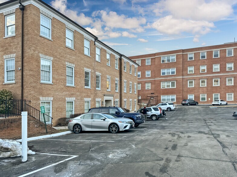 More Photos Of 4315 50th St NW, Washington Coworking Space