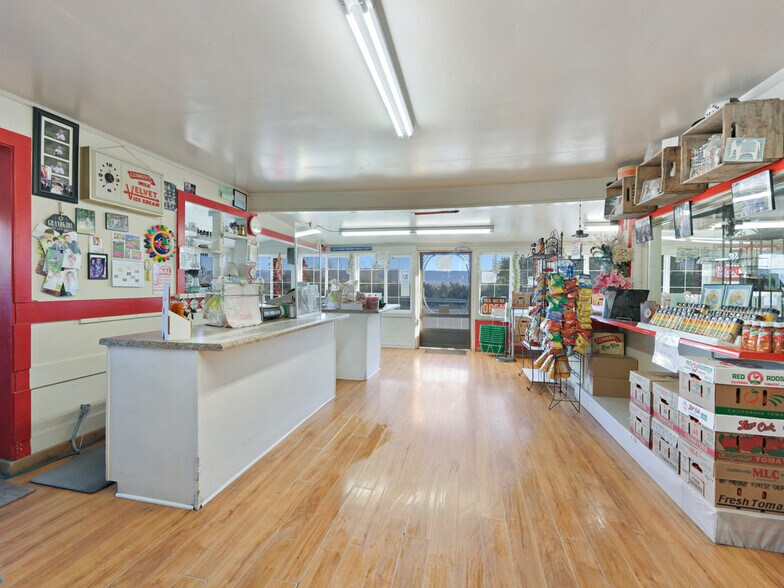 More Photos Of 2889 C Rd, Grand Junction Specialty For Sale