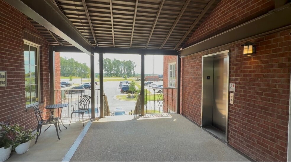 More Photos Of 6801 River Rd, Columbus Medical For Lease
