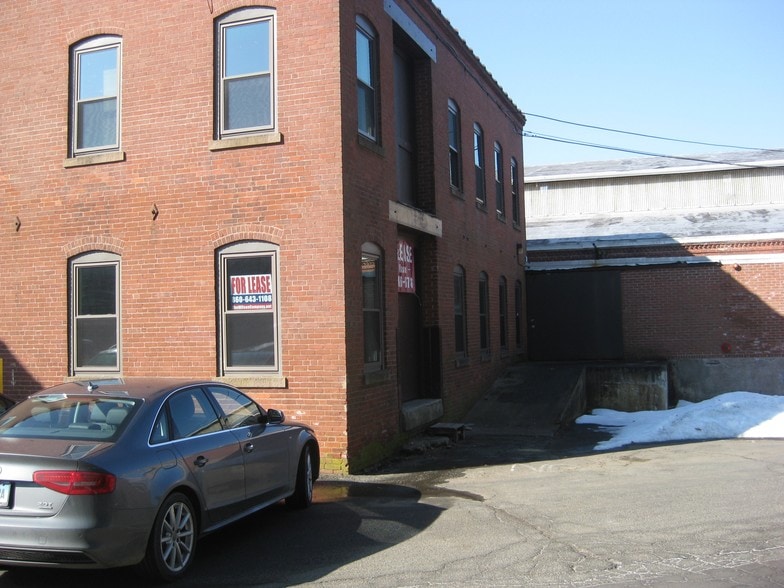 More Photos Of 5-40 Glen Rd, Manchester Warehouse For Lease