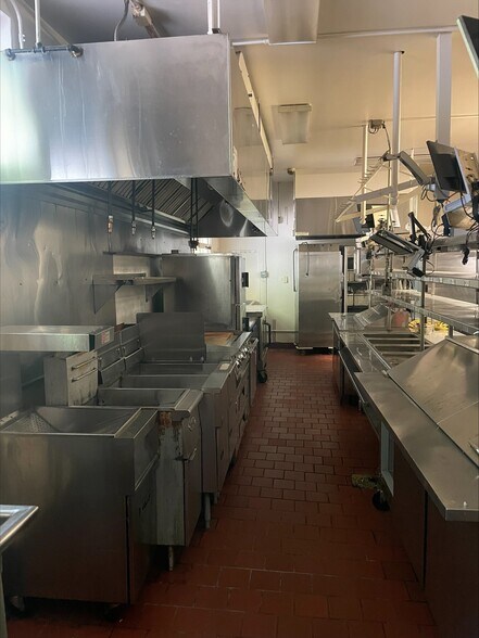More Photos Of 2619 Hill Rd, Reading Restaurant For Sale
